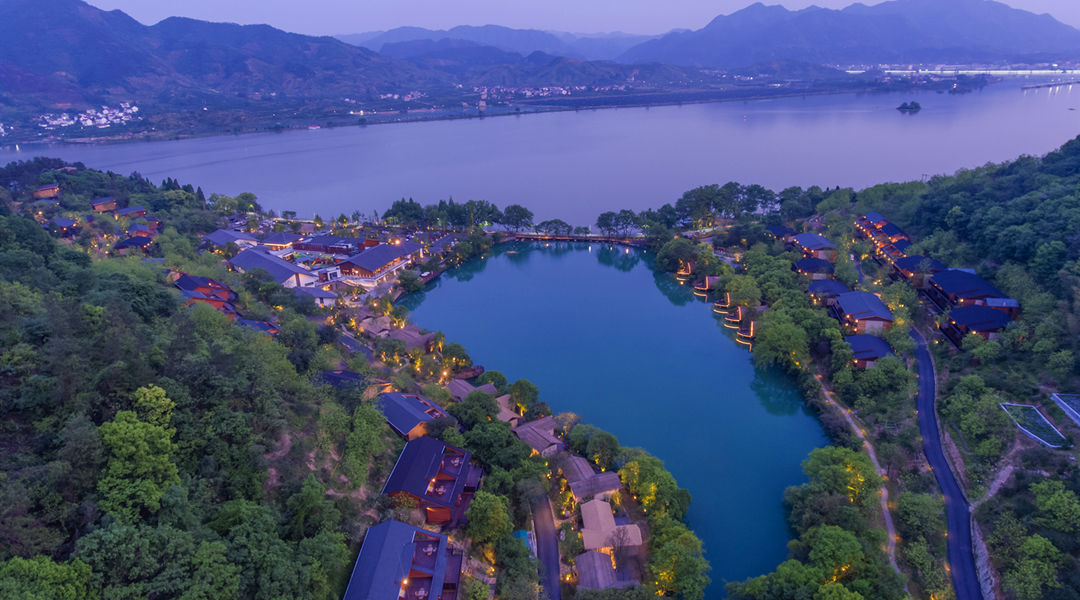 浙江推動小城鎮(zhèn)蝶變，打造新時代&ldquo;富春山居圖&rdquo;