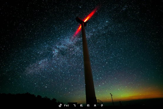 組圖丨&ldquo;浙&rdquo;位青年&ldquo;開著飛機(jī)&rdquo;追星逐月