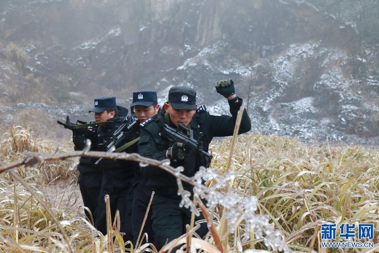默默守護(hù)萬家燈火&mdash;&mdash;追記全國公安系統(tǒng)二級英雄模范葉永亮