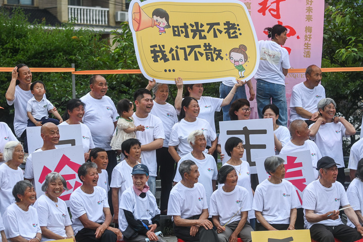 浙江建德：美麗鄉(xiāng)村舉行&ldquo;全村福&middot;我們的村宴&rdquo;特色活動